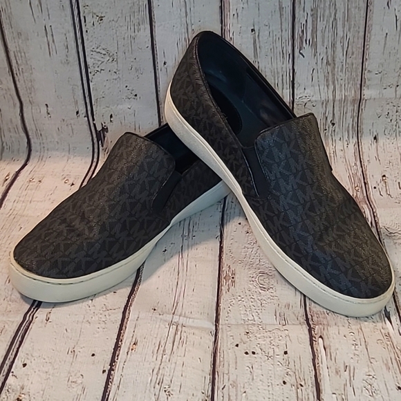 Women's MICHAEL Michael Kors Vlassic Logo Keaton Slip On Sneaker Sz. 11 - Picture 1 of 8